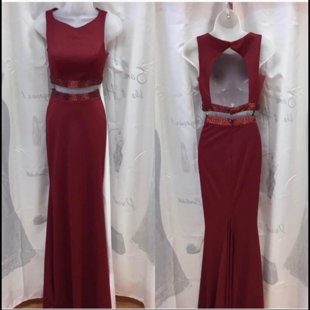 Prom Dress, 2 piece, Burgundy color, Size 0, Gently worn